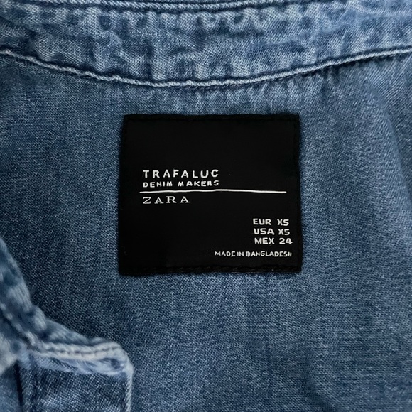 Collared Denim Dress - Picture 2 of 4